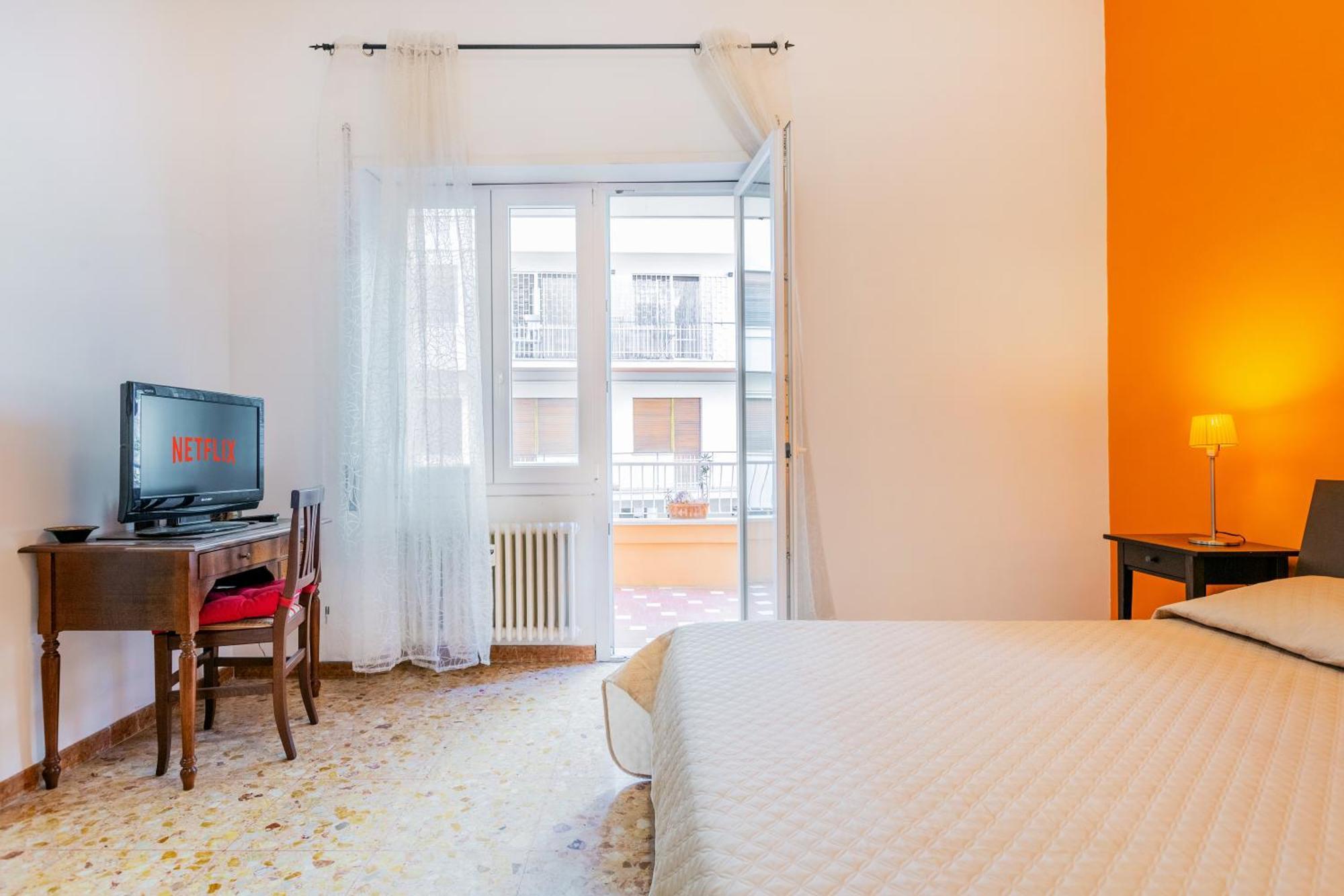 10 Minutes By Car From St Peter's Basilica Apartment Rom